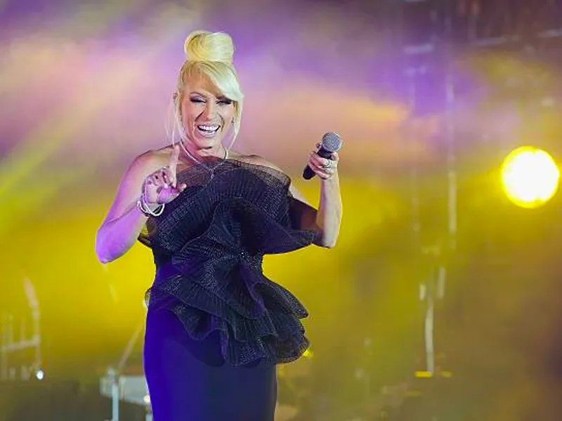Yuri performing on tour